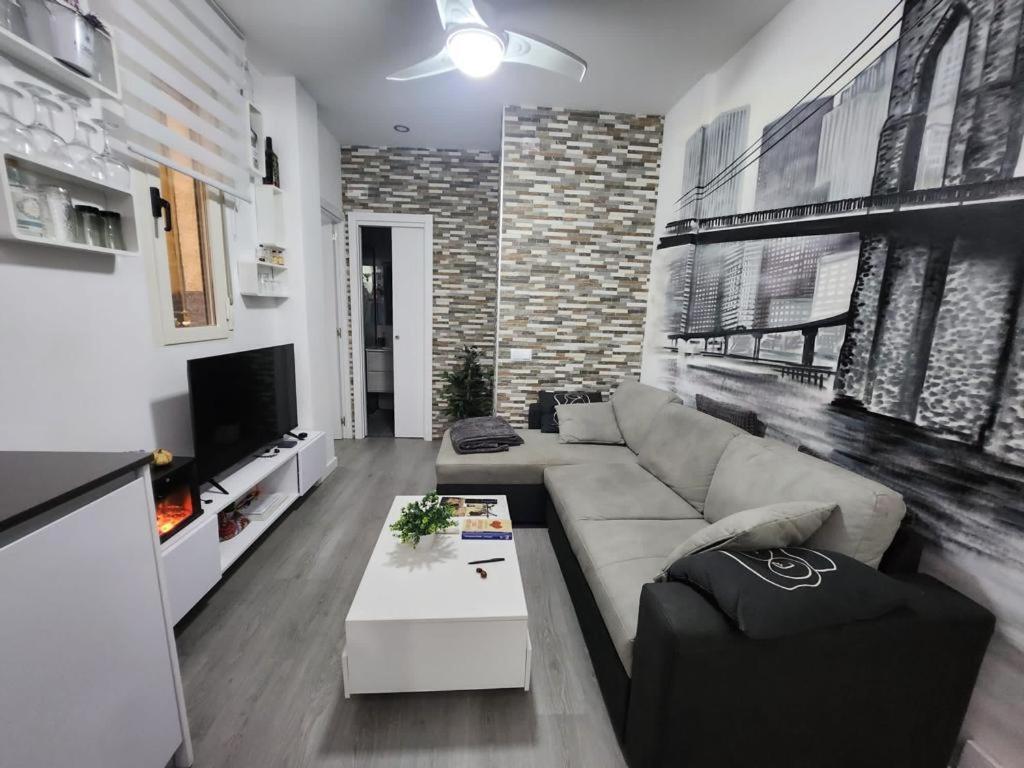 Embajadores, Apartamento Moderno Y Centrico Para 4 Madrid Eksteriør billede