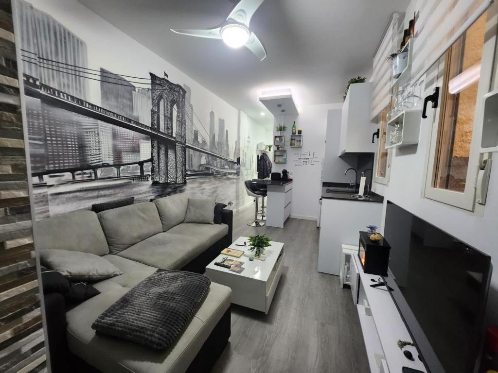 Embajadores, Apartamento Moderno Y Centrico Para 4 Madrid Eksteriør billede